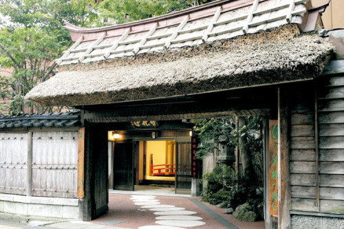 国登録有形文化財「百年料亭 宇喜世」の小座敷を修繕し140年の建物を守りたい！